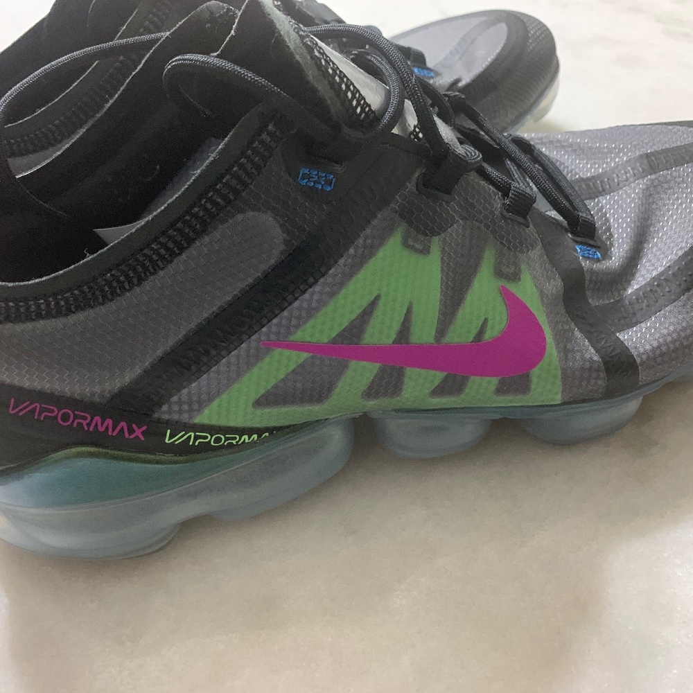 Nike Air VaporMax  Brand New, Never Worn Fuchsia and Neon Green W/GrayBase Color
